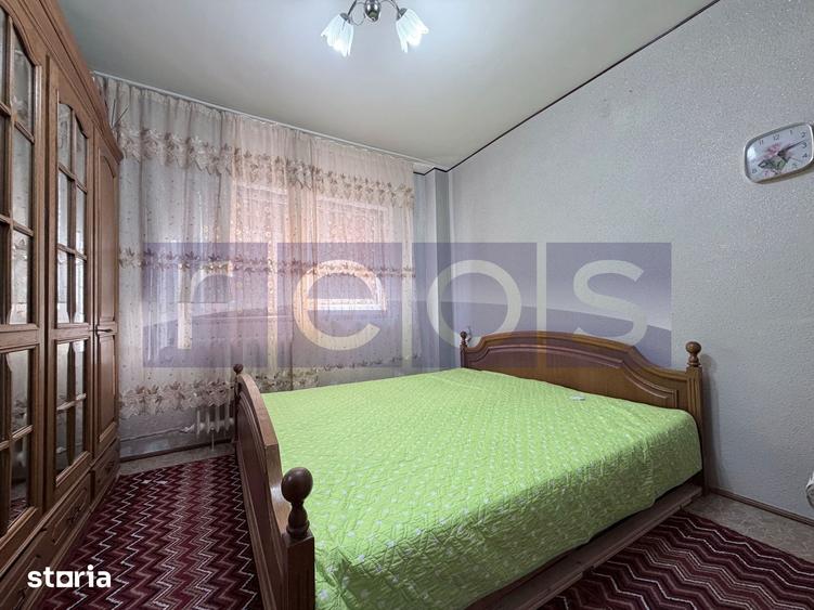 Apartament cu 2 camere decomandat în Tei