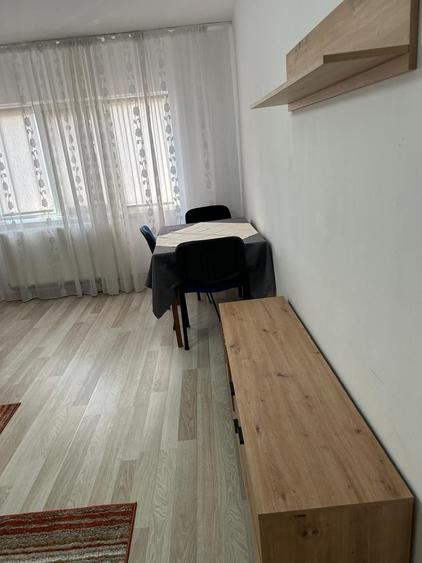 Inchiriez apartament cu 2 camere - 2