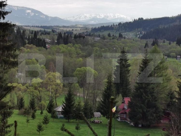 Casă individuală cu 7 camere cu Garaj în Vatra Dornei