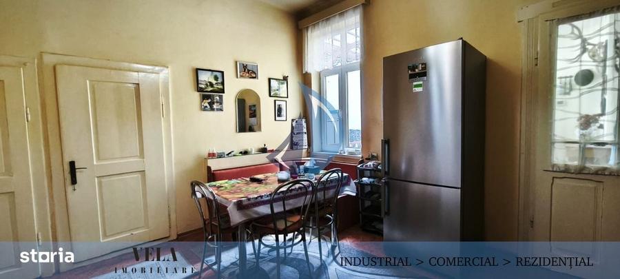 Casă cu 3 camere cu Teren 310 Mp în Semicentral