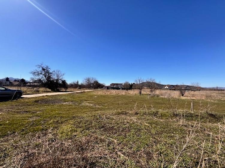 Teren Construcții intravilan de 720 mp, în Hărman