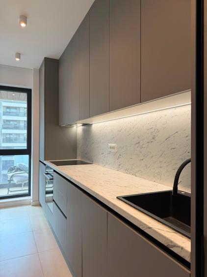 Apartament cu 3 camere decomandat în Aviației