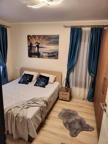 Apartament cu 3 camere decomandat în Dumbrăvița