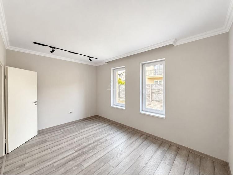 Apartament cu 2 camere decomandat în Giroc