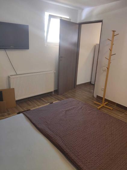 Proprietar inchiriez apartament 2 camere - 1