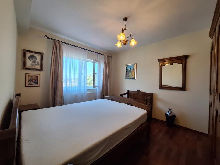Apartament cu 2 camere semidecomandat, mobilat în Florești