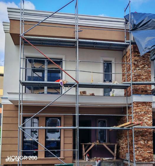 Casă cu 4 camere cu Teren 200 Mp în Titan