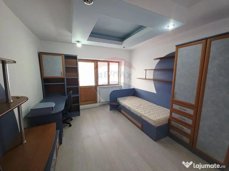 Apartament cu 2 camere decomandat în 1 Mai