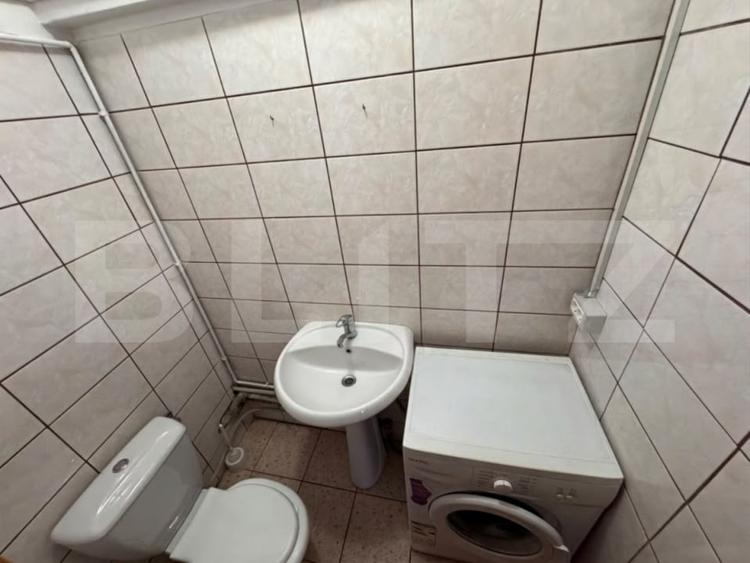 Apartament cu 3 camere decomandat, mobilat în Ultracentral