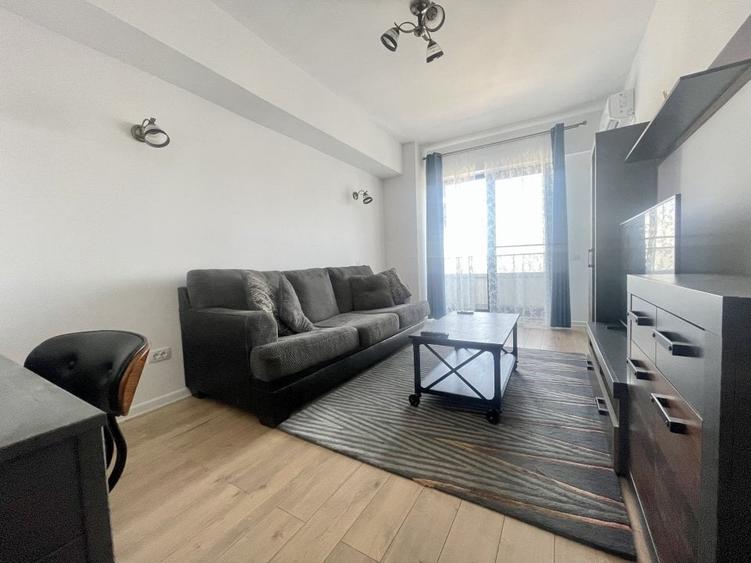 Apartament cu 2 camere decomandat, mobilat în Regie