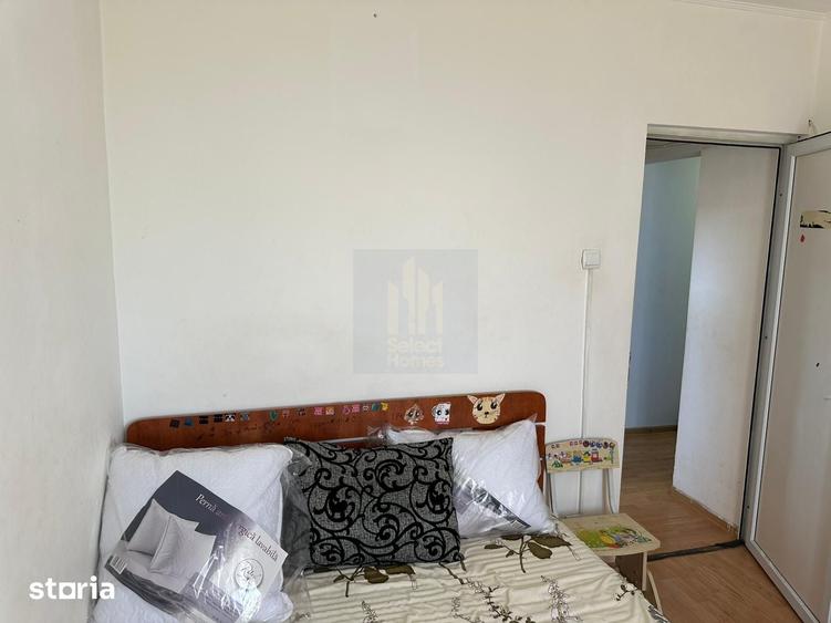Apartament cu 4 camere semidecomandat, mobilat în Drumul Taberei