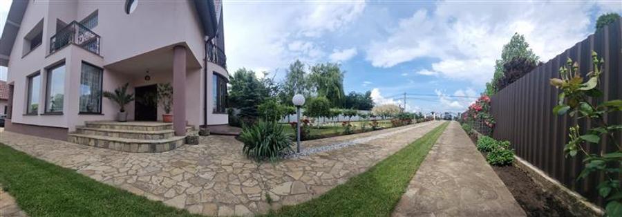 Casă individuală cu 4 camere cu Garaj în Moara