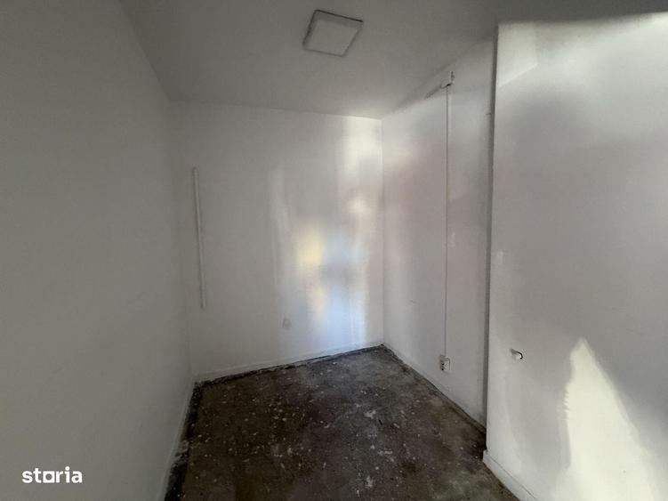 Spatiu Comercial Mioveni, A-uri, 27 mp, pretabil orice activitate - 2