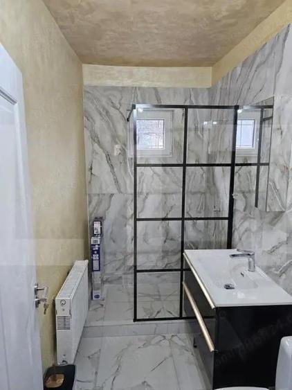 Casă cu 2 camere cu Teren 331 Mp în Blașcovici