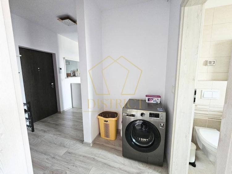 Apartament cu 2 camere semidecomandat, mobilat în Torontalului