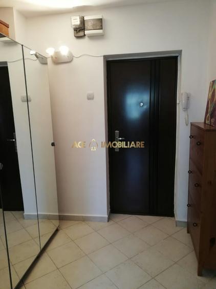 Apartament cu 2 camere semidecomandat, mobilat în Moșilor