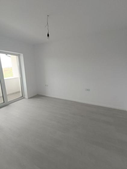 Duplex cu 4 camere cu Canalizare în Cetate