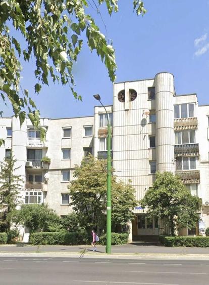 Apartament cu 3 camere decomandat în Centrul Civic