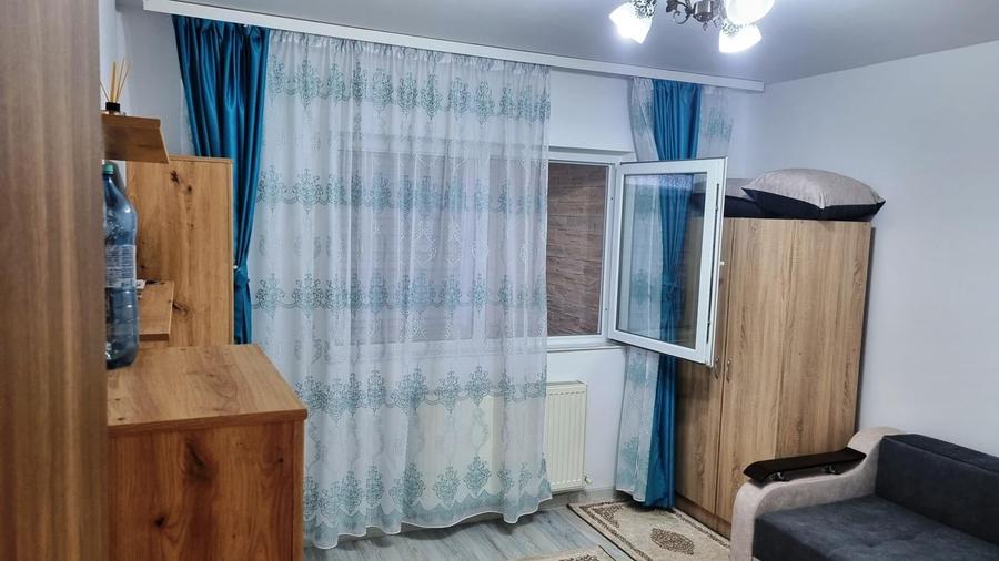Apartament cu 2 camere decomandat, mobilat în Nicolina