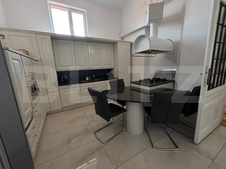 Ultracentral - apartament cu 4 camere, 115 mp de inchiriat - 2