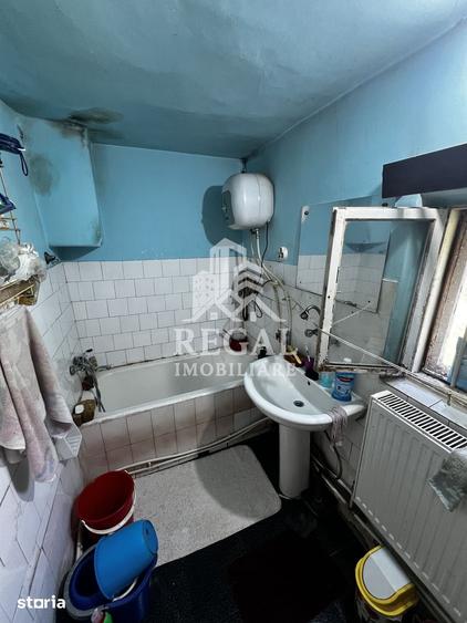 Casă cu 3 camere cu Teren 708 Mp în Central