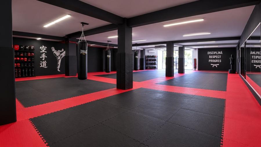 Spațiu comercial, de 200 mp, în Florești