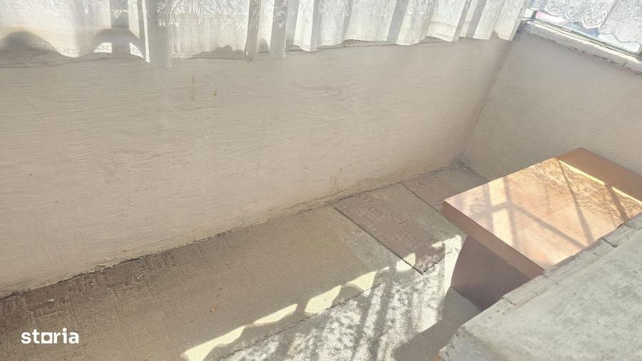 Apartament cu 2 camere decomandat în Zamfirescu