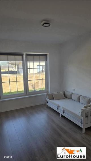 Casă cu 4 camere în Central