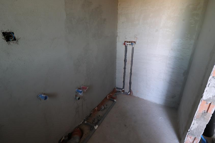 Duplex cu 5 camere cu Canalizare în Buziașului