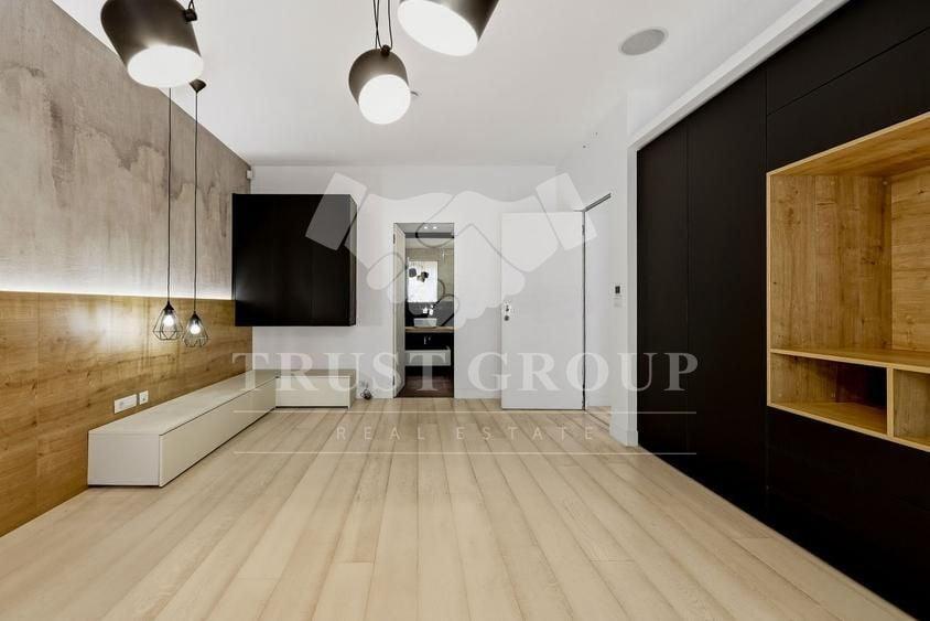 Apartament cu 5 camere decomandat, mobilat în Șoseaua Nordului