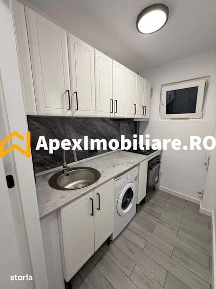 Apartament cu 2 camere decomandat în Titan