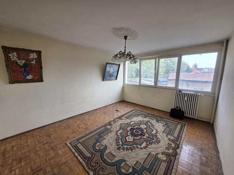 Apartament cu 2 camere decomandat în Tineretului