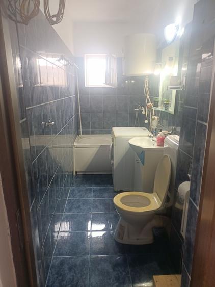 Apartament cu 2 camere semidecomandat în Ilia