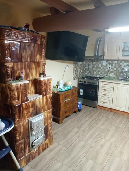 Casă cu 4 camere în Central