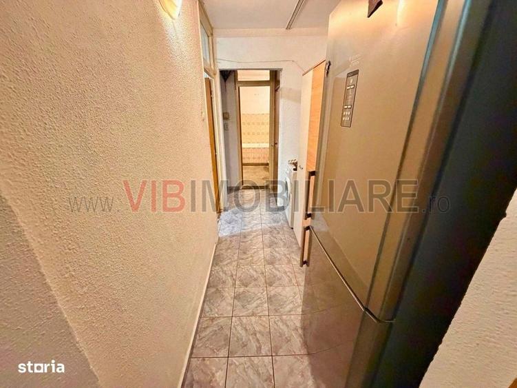 Apartament cu 3 camere decomandat în Păcii