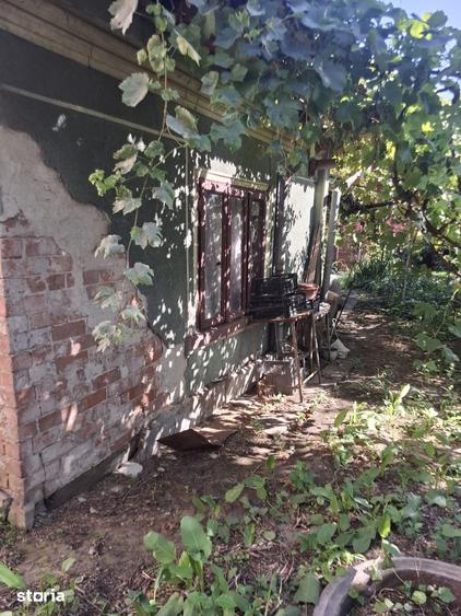 Casă cu 3 camere cu Teren 200 Mp în Ghencea