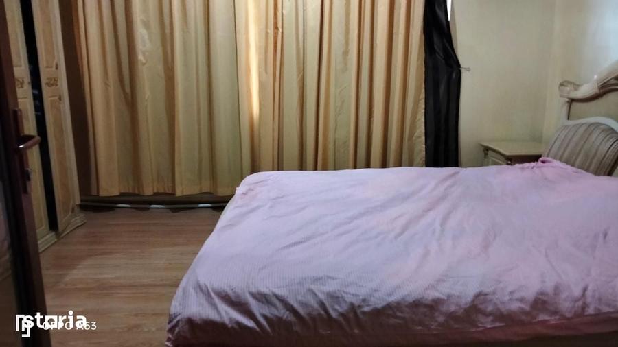 Casă cu 8 camere cu Teren 200 Mp în Tomis II