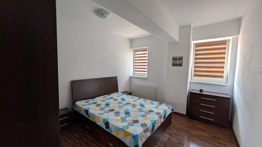 Apartament cu 3 camere decomandat în 9 Mai
