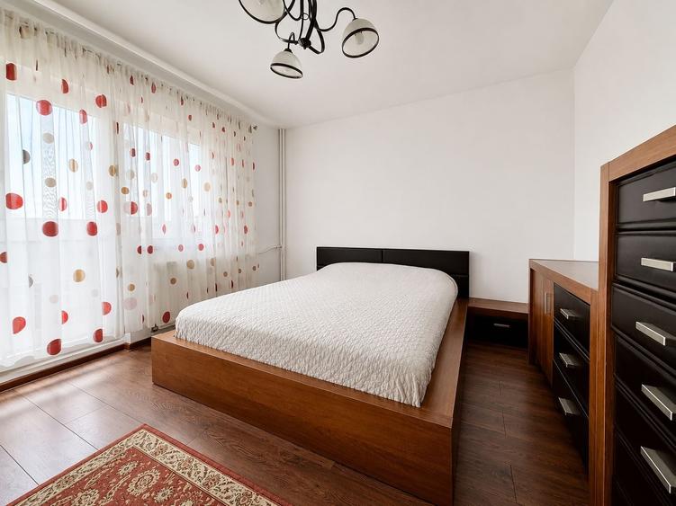 Apartament cu 3 camere decomandat, mobilat în 13 Septembrie