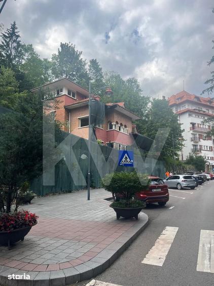 Casă cu Teren 2900 Mp în Central