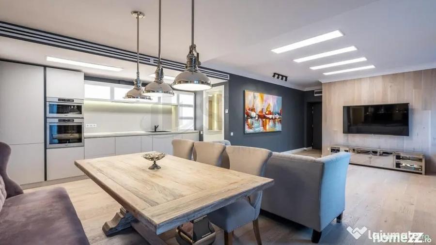 Apartament cu 3 camere semidecomandat în Dorobanți