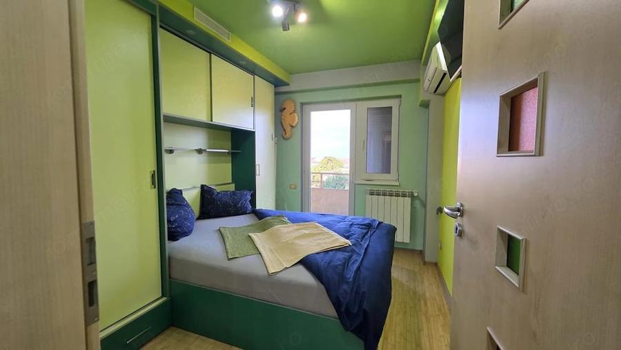 Apartament cu 4 camere decomandat în Complex Studențesc