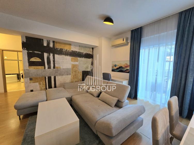 Apartament cu 2 camere semidecomandat, mobilat în Central