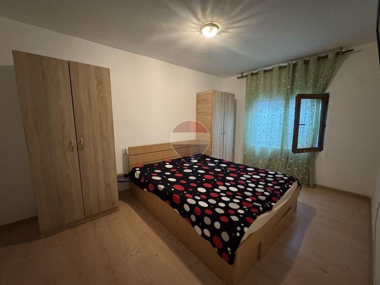 Apartament cu 2 camere decomandat, mobilat în Periferie