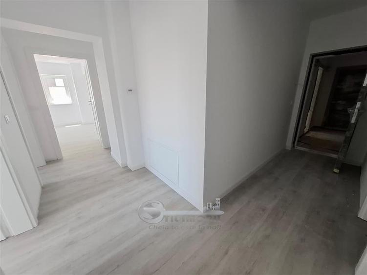 Apartament cu 2 camere decomandat în Galata
