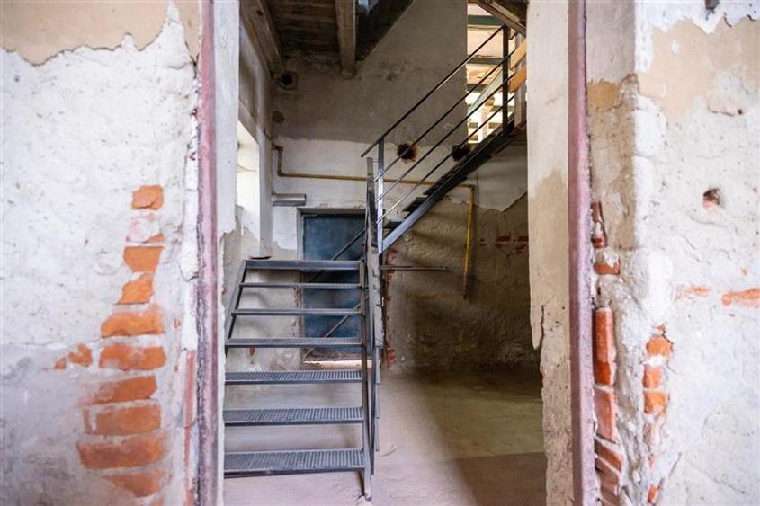 Spațiu industrial, de 908 mp, în Central