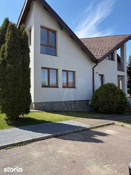 Casă cu 3 camere cu Teren 90 Mp în Noua
