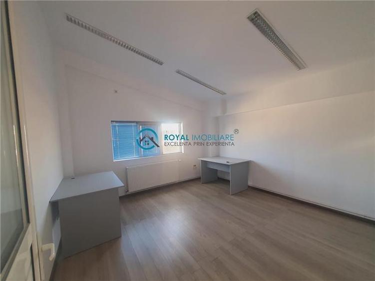 Spațiu industrial, de 260 mp, în Vest