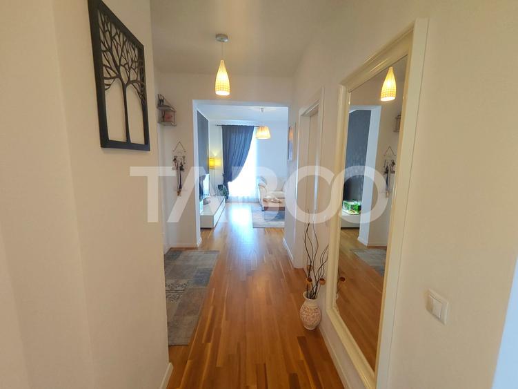 Apartament cu 3 camere decomandat, mobilat în Șelimbăr