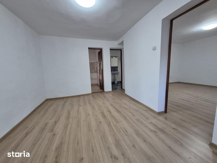 Casă cu 3 camere cu Teren 600 Mp în Mărgineni